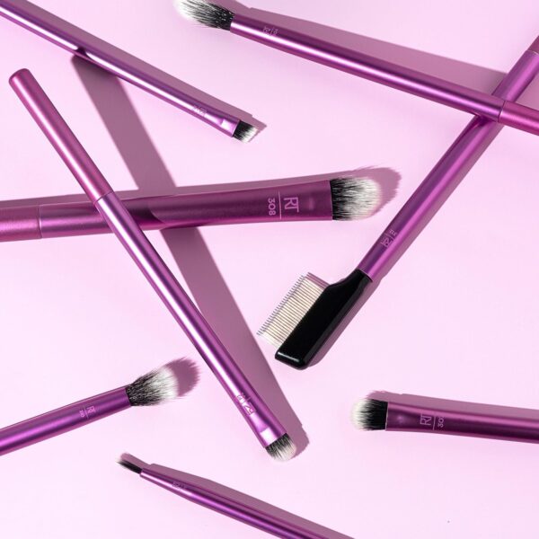 Real Techniques 8 Piece Everyday Eye Essentials Makeup Brush Set, Eye Brushes for Eye Liner, Eyeshadow, Brows, & Lashes, Travel Friendly, Gift Set, Synthetic Bristles, Cruelty-Free & Vegan - Image 6